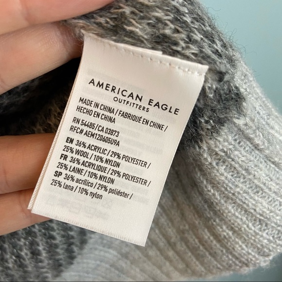 3/$30 American Eagle Gray Camo Knit Sweater - Picture 4 of 7